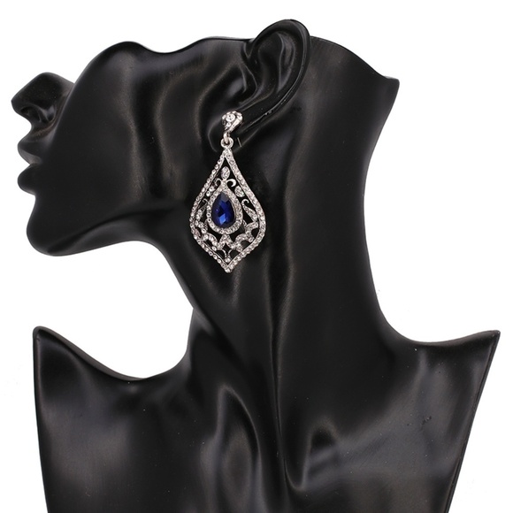 Last 1! Crystal vintage Bridal statement Earrings - Picture 3 of 5